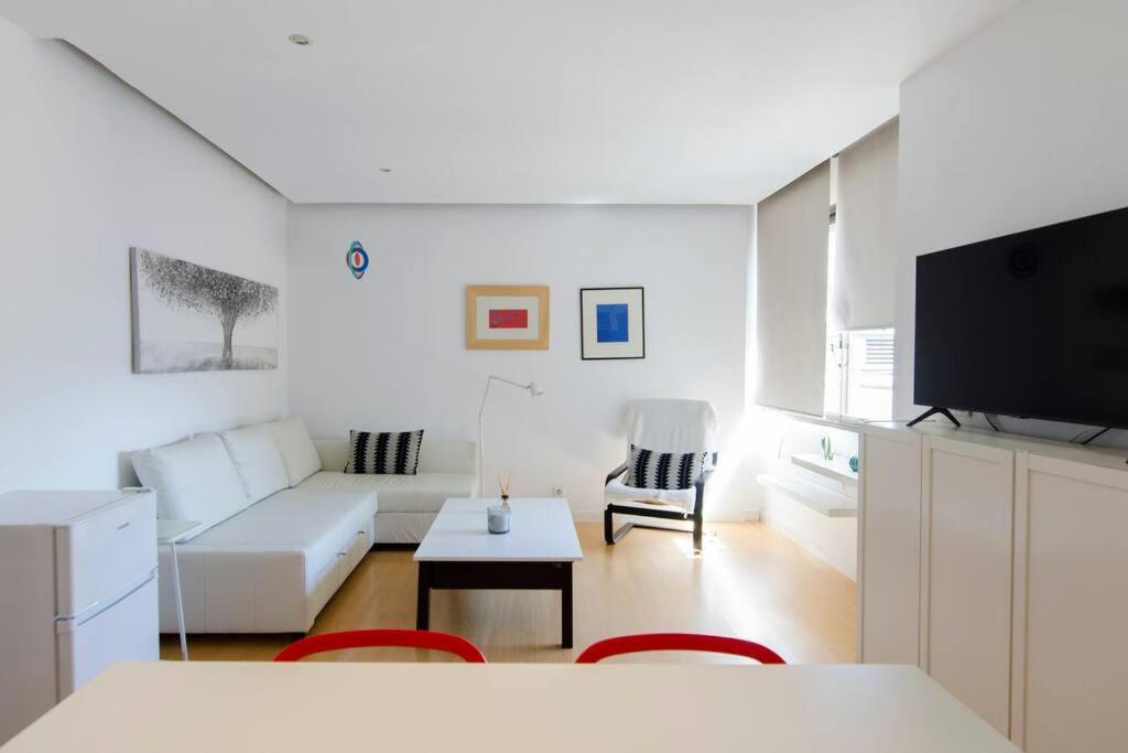 Beautiful Flat A Stone'S Throw From The Retiro-Vill Lägenhet Madrid Exteriör bild